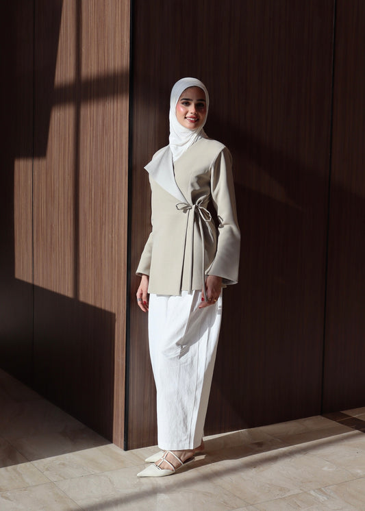 Almond blazer - Timeless Boutique