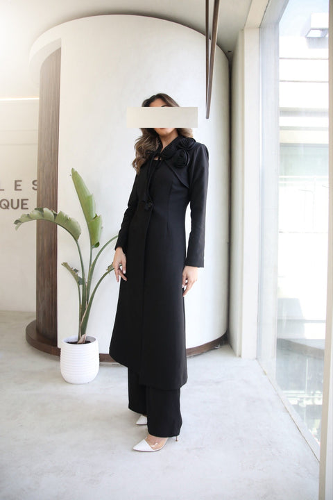 Black Peony - Timeless Boutique