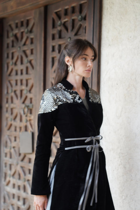 Noir Glow - Timeless Boutique Kuwait