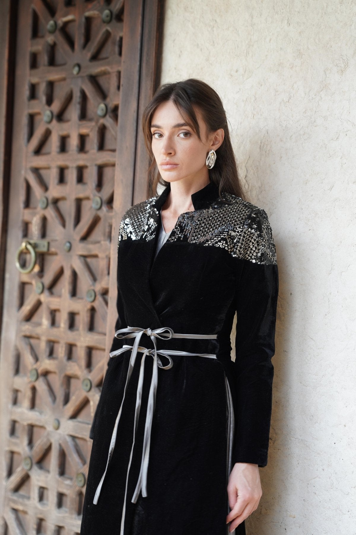 Noir Glow - Timeless Boutique Kuwait
